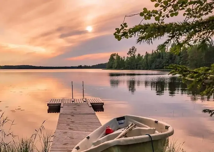 Дом отдыха Beautiful And Spacious Lakeside *