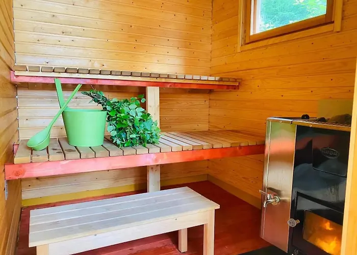 Beautiful And Spacious Lakeside *