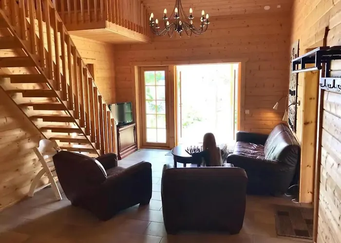 Beautiful And Spacious Lakeside *